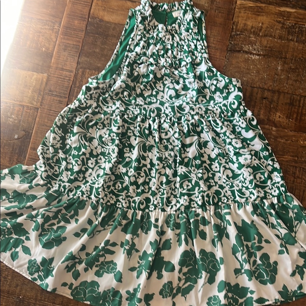 Kelly green sleeveless dress
